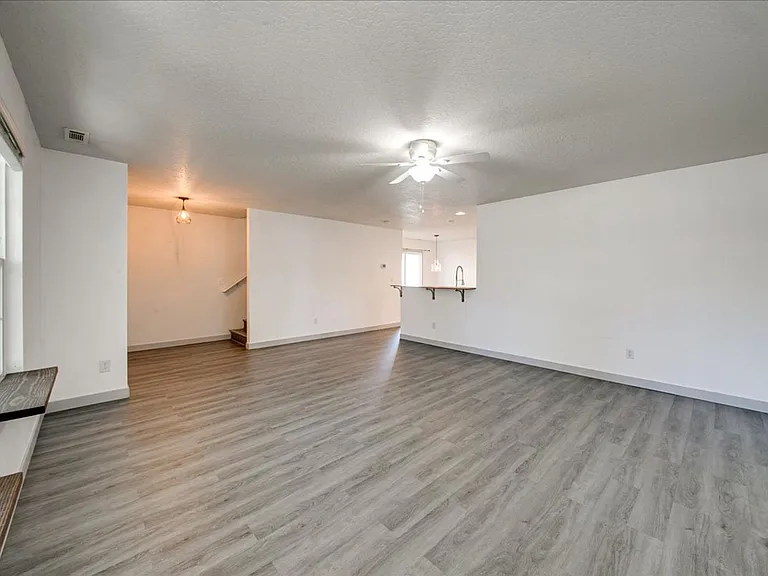 9482 W Portola Dr — Photo 4
