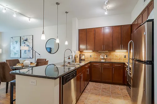 Peachtree Dunwoody Place Photo 1
