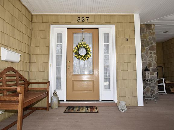 5th image of 327 Deerfoot Ln