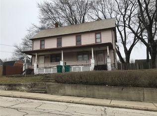 270 16th St, Conneaut, OH 44030