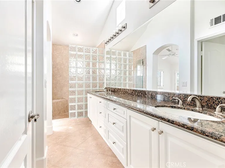1 Savona Ct — Photo 11