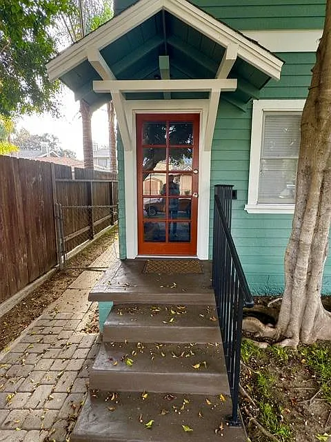 1 bed, $2,995 — Photo 2