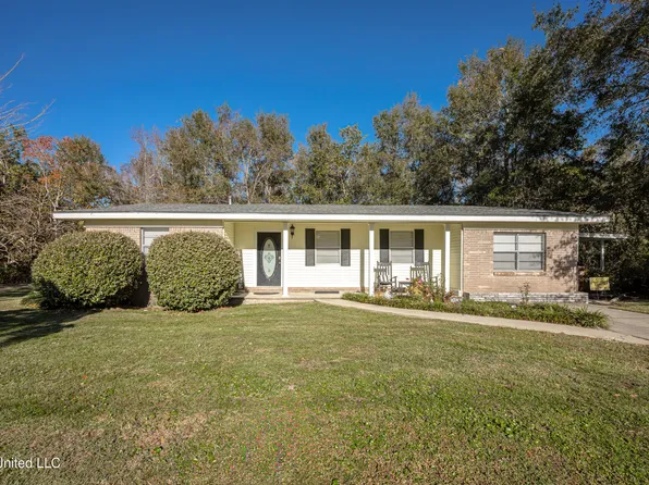 932 Camp Four Jacks Rd, Biloxi, MS 39532