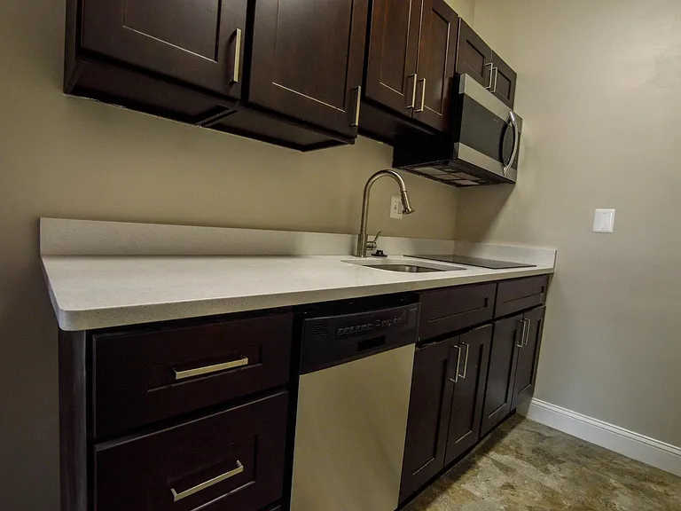 3909 Pine St #2F — Photo 8