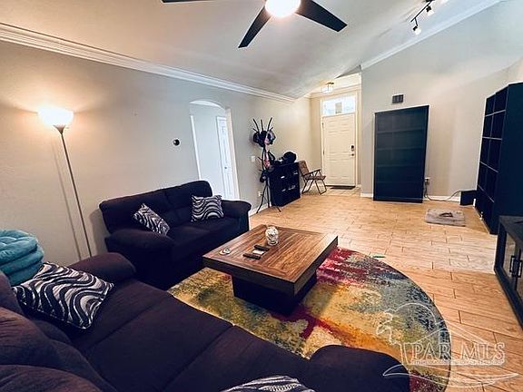 4th image of 5827 Dandelion Ln