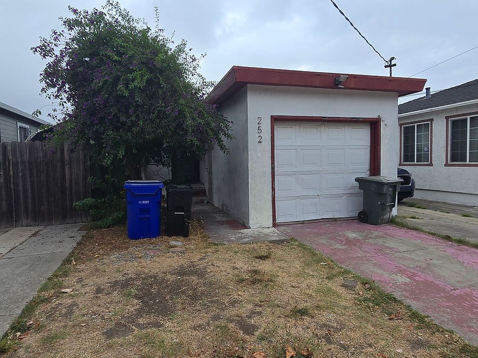 2nd image of 252 S 20th St