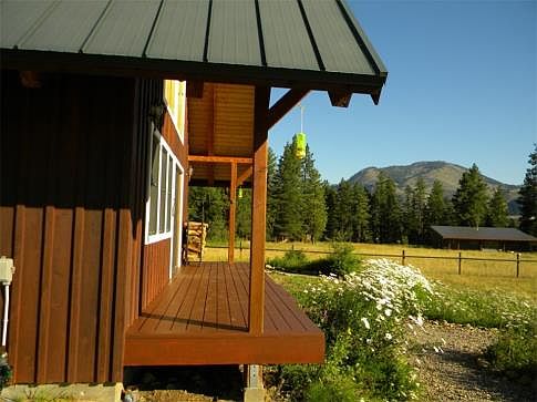 4th image of 19 Aspen Lane Wolf Cres