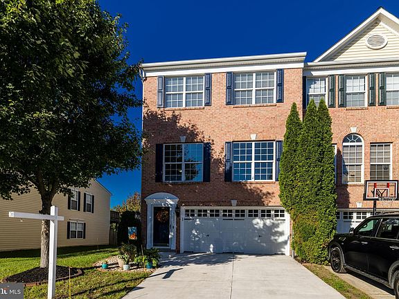 2nd image of 6021 Popes Creek Pl