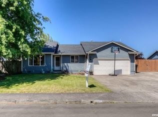 585 N 8th St, Aumsville, OR