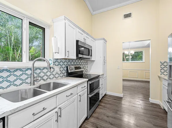 9818 Nickels Blvd APT 1105, Boynton Beach, FL 33436