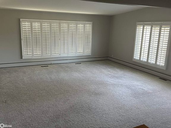 5th image of 1610 Terrace Blvd