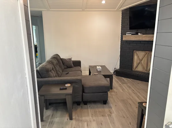 730 W 31st Ter, Joplin, MO 64804