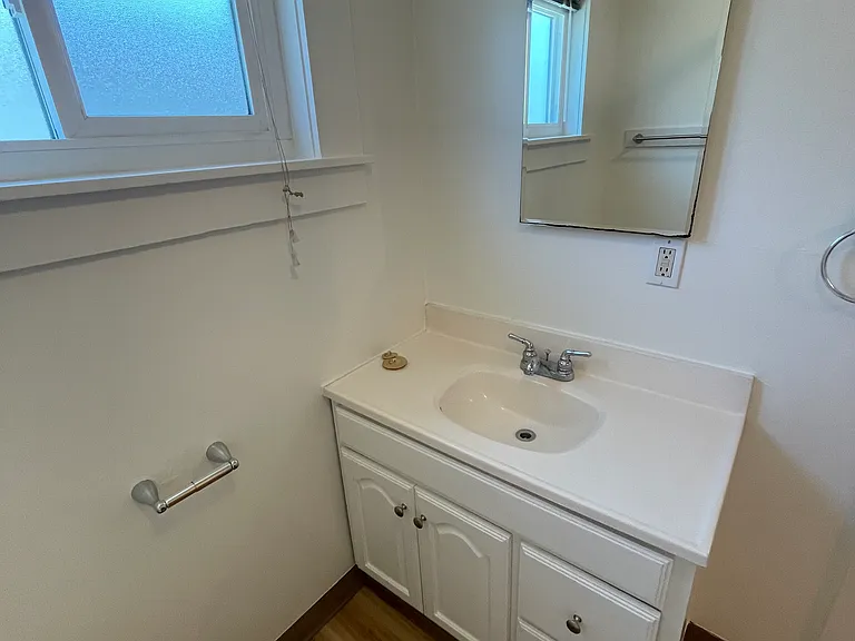 421 N Euclid Ave #6 — Photo 7
