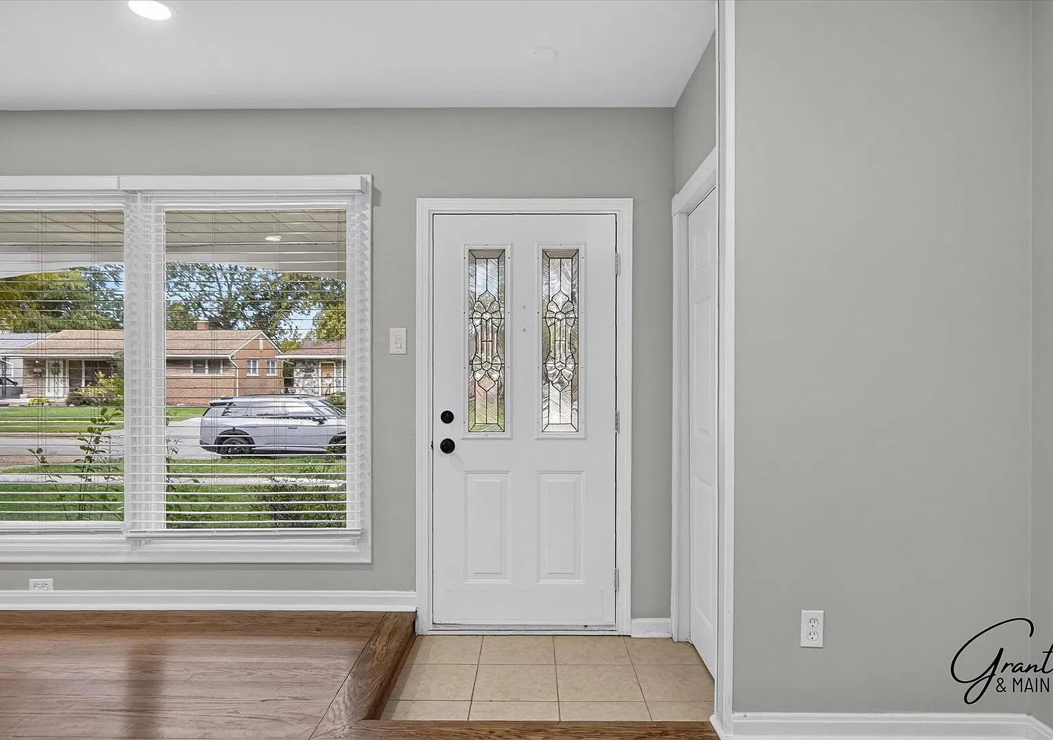 $2200 3 bedroom ranch — Photo 4
