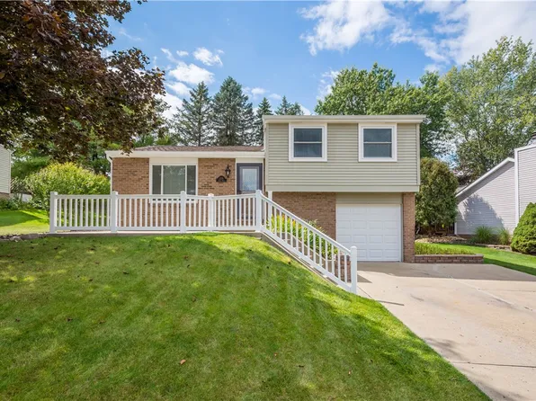 226 Briar Path, Imperial, PA 15126