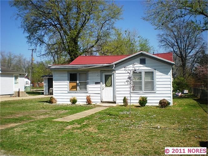 1st image of 1112 N Sioux Ave