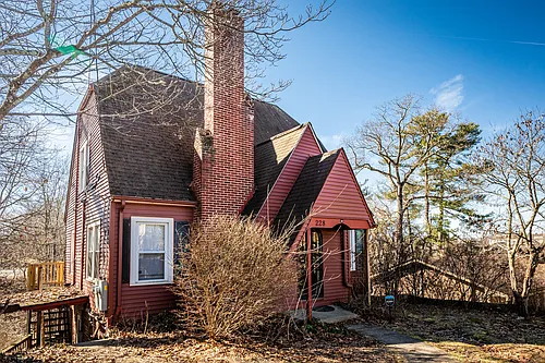 228 Crawford St #B Photo 1