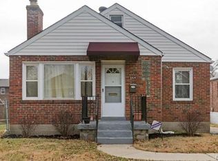 6824 Etzel Ave, Saint Louis, MO 63130