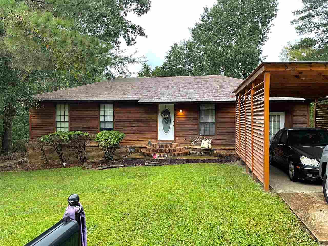 c. 1987 WellKept Start Home For Sale in Jackson, MS. 85K Sold Old
