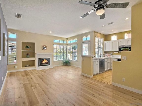 3rd image of 12626 Springbrook Dr Unit A