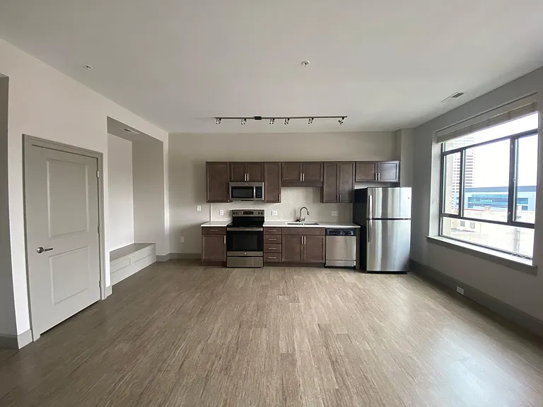 51 N High St #808 — Photo 5