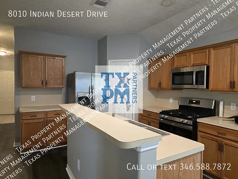8010 Indian Desert Dr — Photo 3
