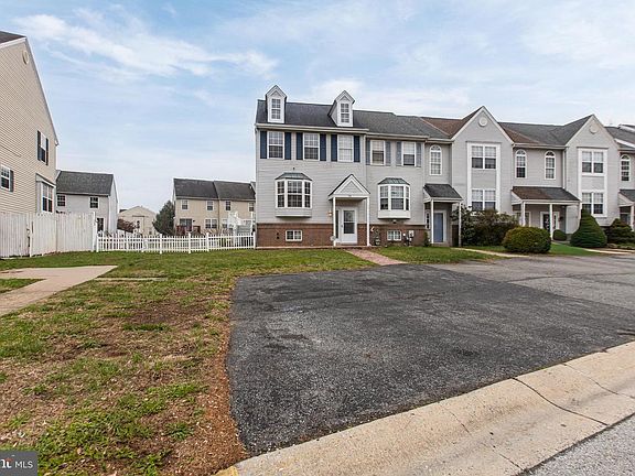 5th image of 74 Three Rivers Dr