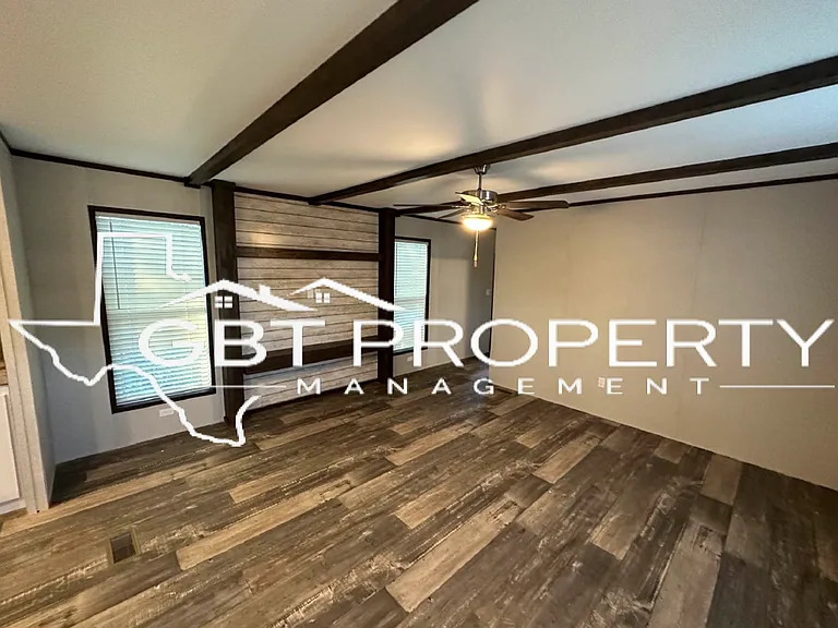 6227 N Oklahoma Trl — Photo 4