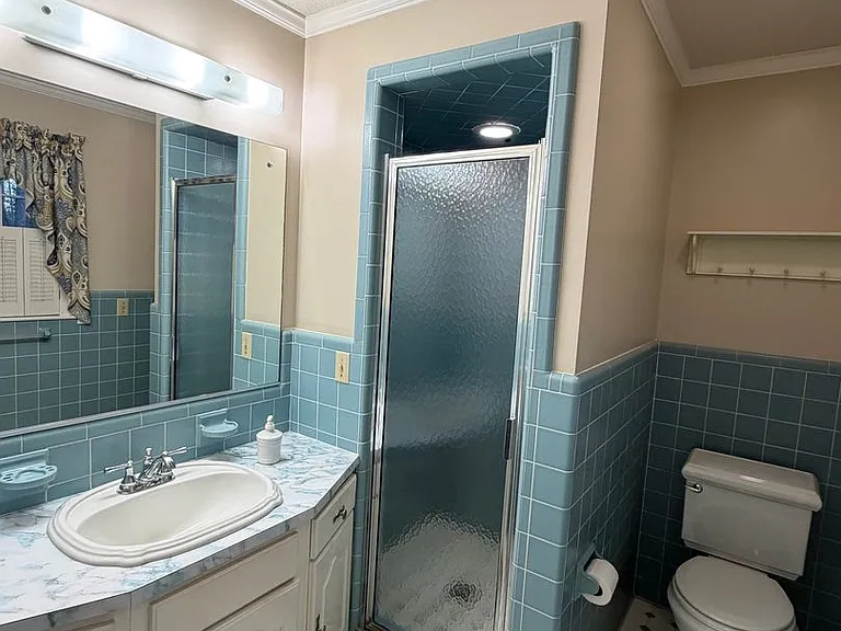 6811 Oakdale Rd — Photo 20
