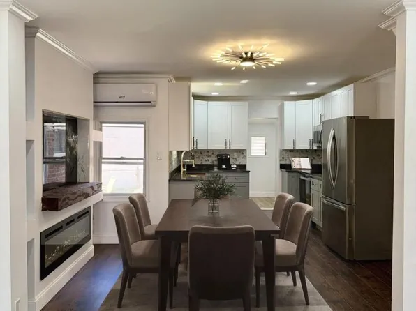 6824 Rodney St, Philadelphia, PA 19138