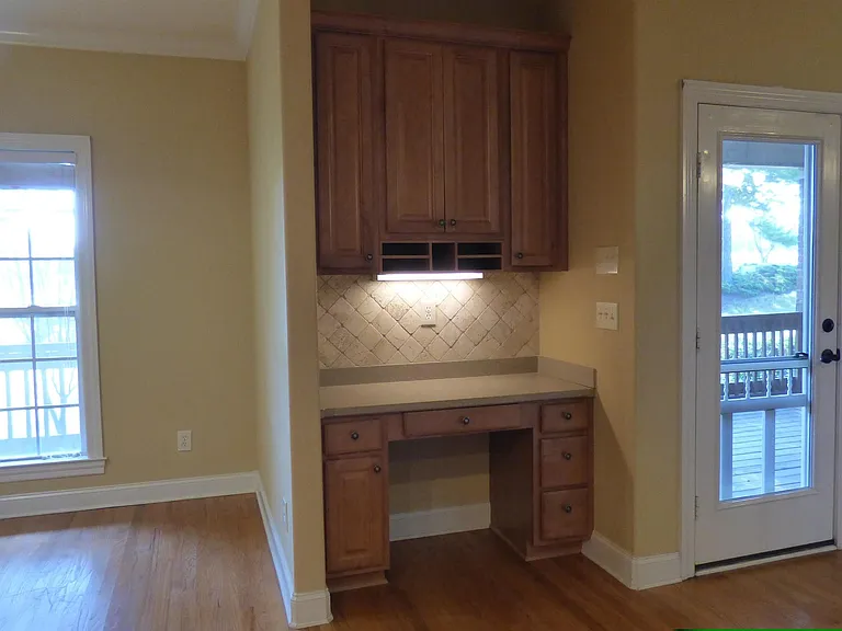 100 Mayfair Ct — Photo 16