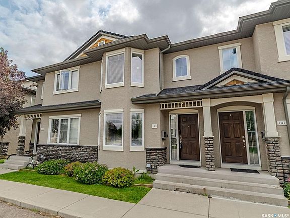 3rd image of UNIT 143-135 Ashworth CRESCENT