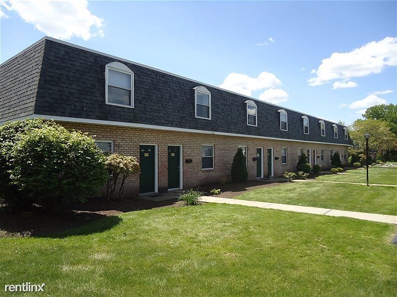 720 Hemlock Sq, Zelienople, PA 16063 Zillow