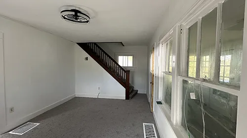 184 Yolande Ave Photo 1