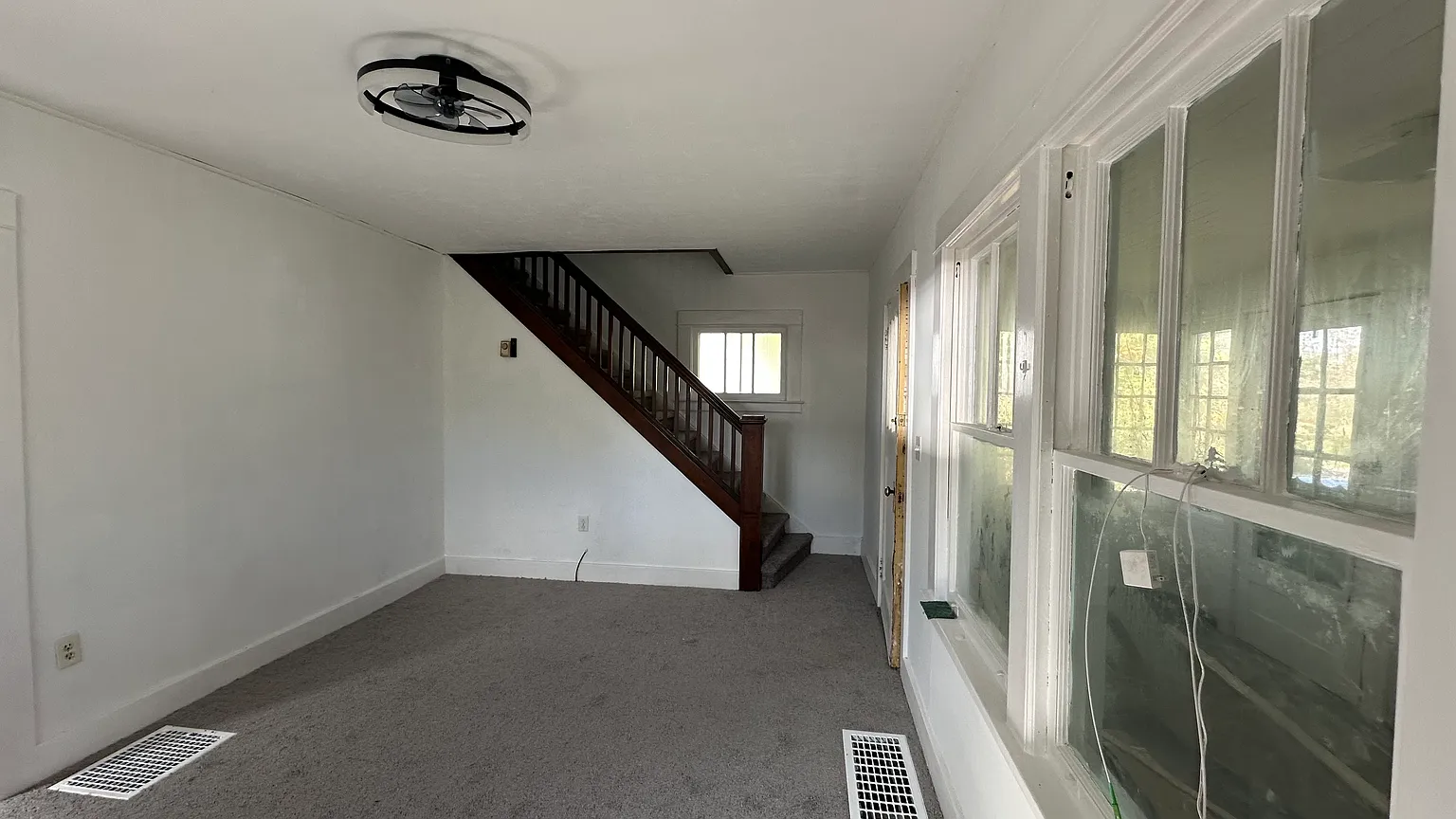 184 Yolande Ave photo 1