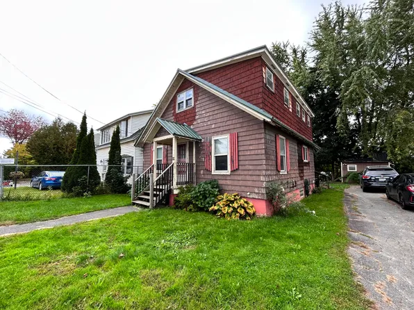 89 Clinton Avenue, Winslow, ME 04901