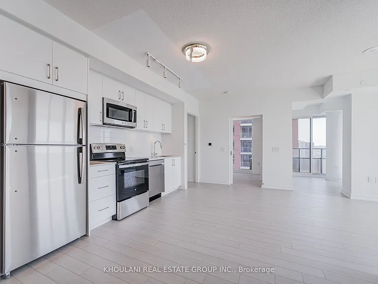 4010 Eglinton Ave W #1113 — Photo 4
