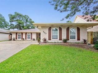 207 Chubasco Ln, Slidell, LA 70458