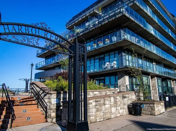 243 Prince William St #120, Saint John, NB E2L 0C6