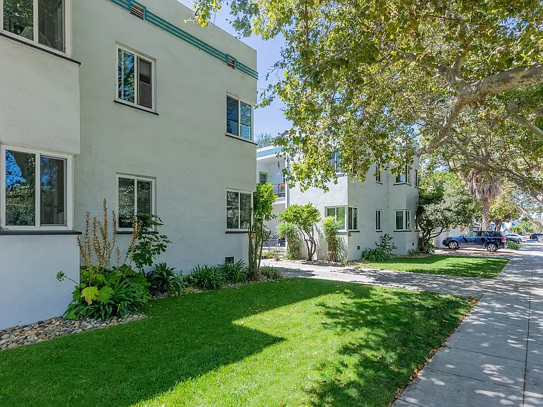 The Maxwell Apartments — Photo 11