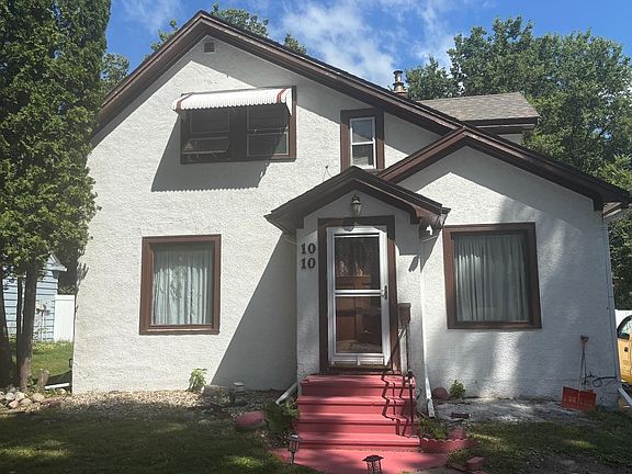 2nd image of 1010 Trott Ave SW