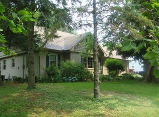 728 Audubon Dr, Pekin, IL 61554