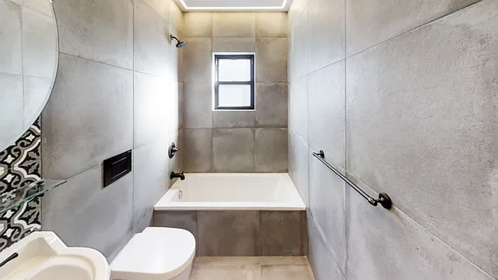 Rented by Mae Equities | media 27