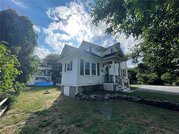 3rd image of 1 Horton Pl