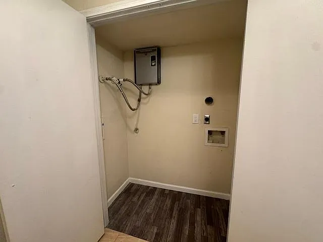 16111 Aspenglenn Dr #908 — Photo 12