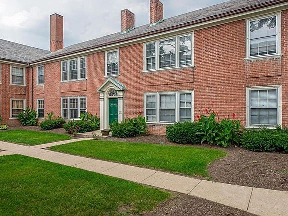 5th image of 33 Auburn Ave