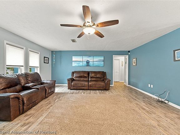 4th image of 1209 Garland Ave
