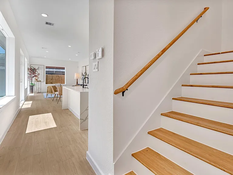 3620 Sauer St #B — Photo 15