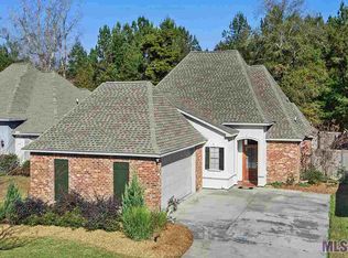 10037 Chanel Dr, Denham Springs, LA 70706