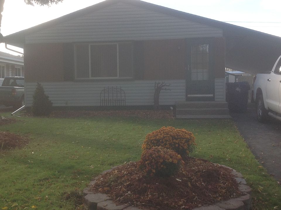 1st image of 2340 12th Ave E